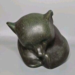 Arabia of Finland Matte Black Curled Up Bear Pottery Richard Lindh Flawed Ear